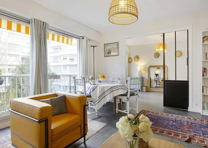 Regina - Welkeys * Biarritz